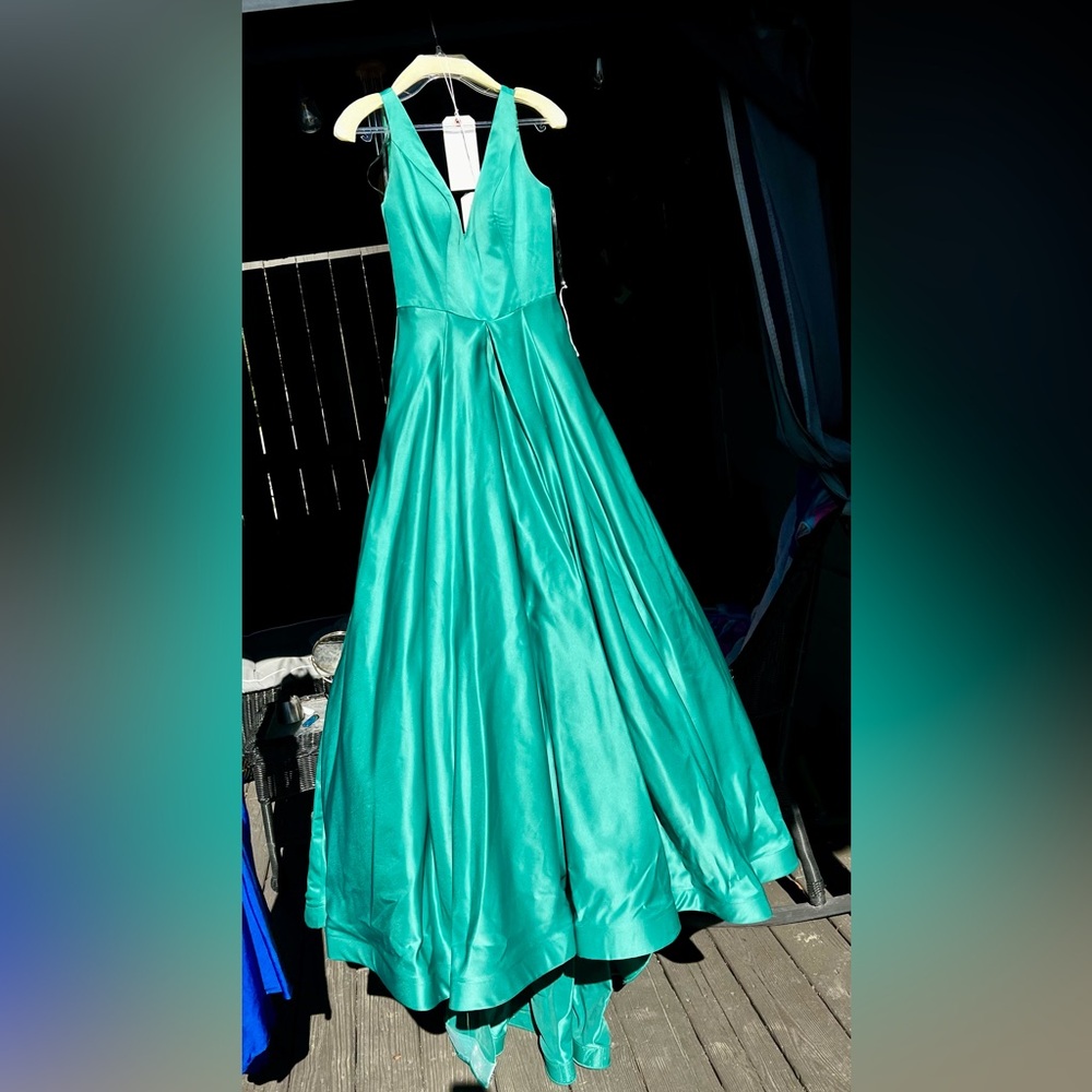 Emerald Green Formal Gown